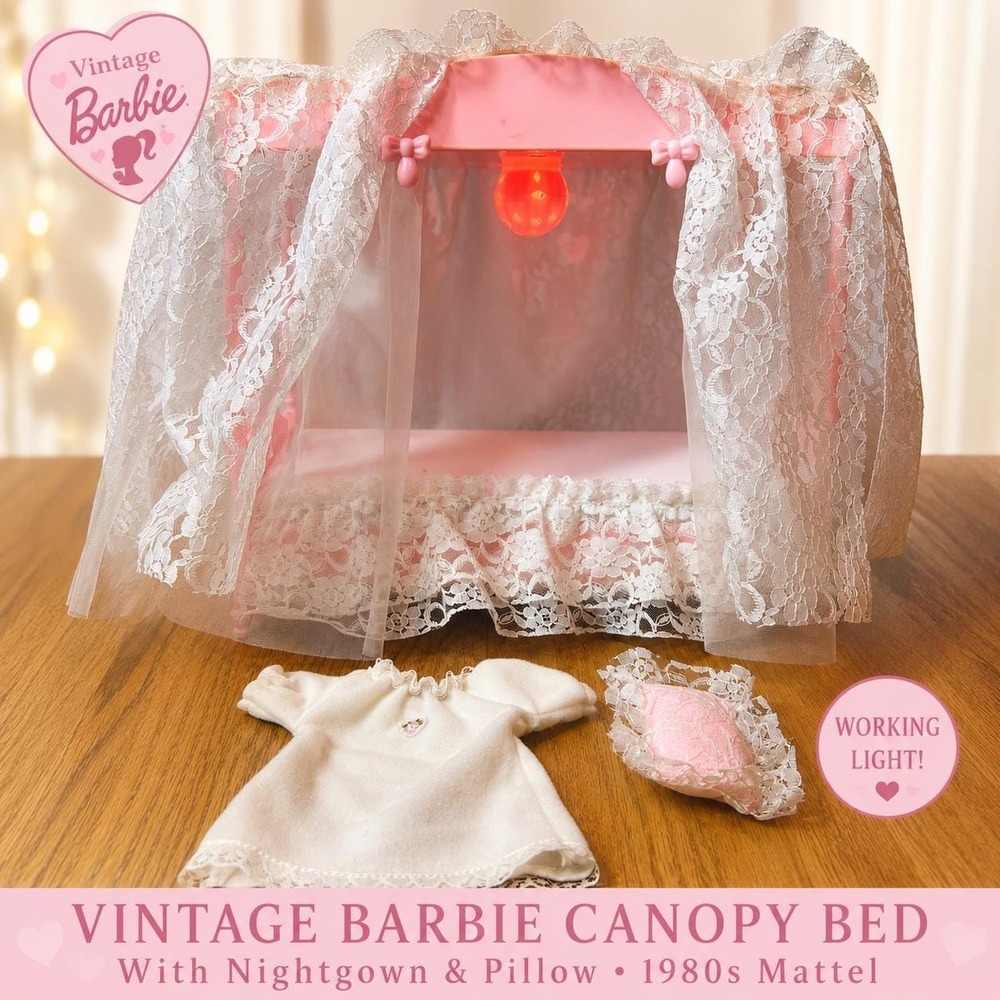 Vintage Barbie Light Up Canopy Bed Lace Curtains Nightgown Pillow Working
